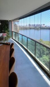 Sacada Protegida: Aplicação de Insulfilm Residencial no Rio