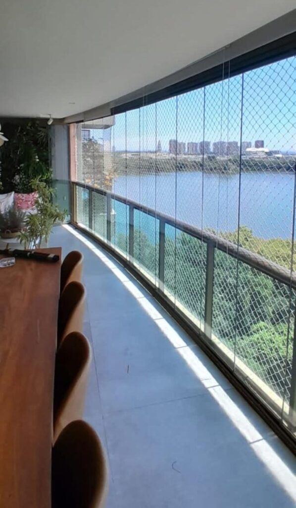 Sacada Protegida: Aplicação de Insulfilm Residencial no Rio